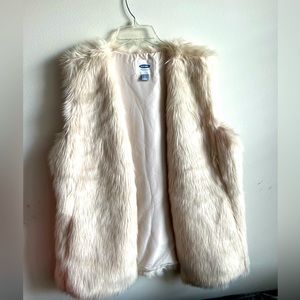 Old Navy Cream Color Faux Fur Vest with pockets
